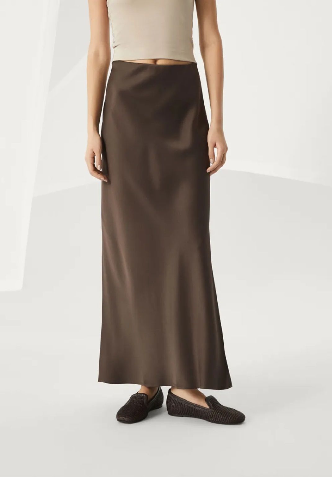 Upgrade Your Wardrobe with BRUNELLO CUCINELLI GONNA Skirt